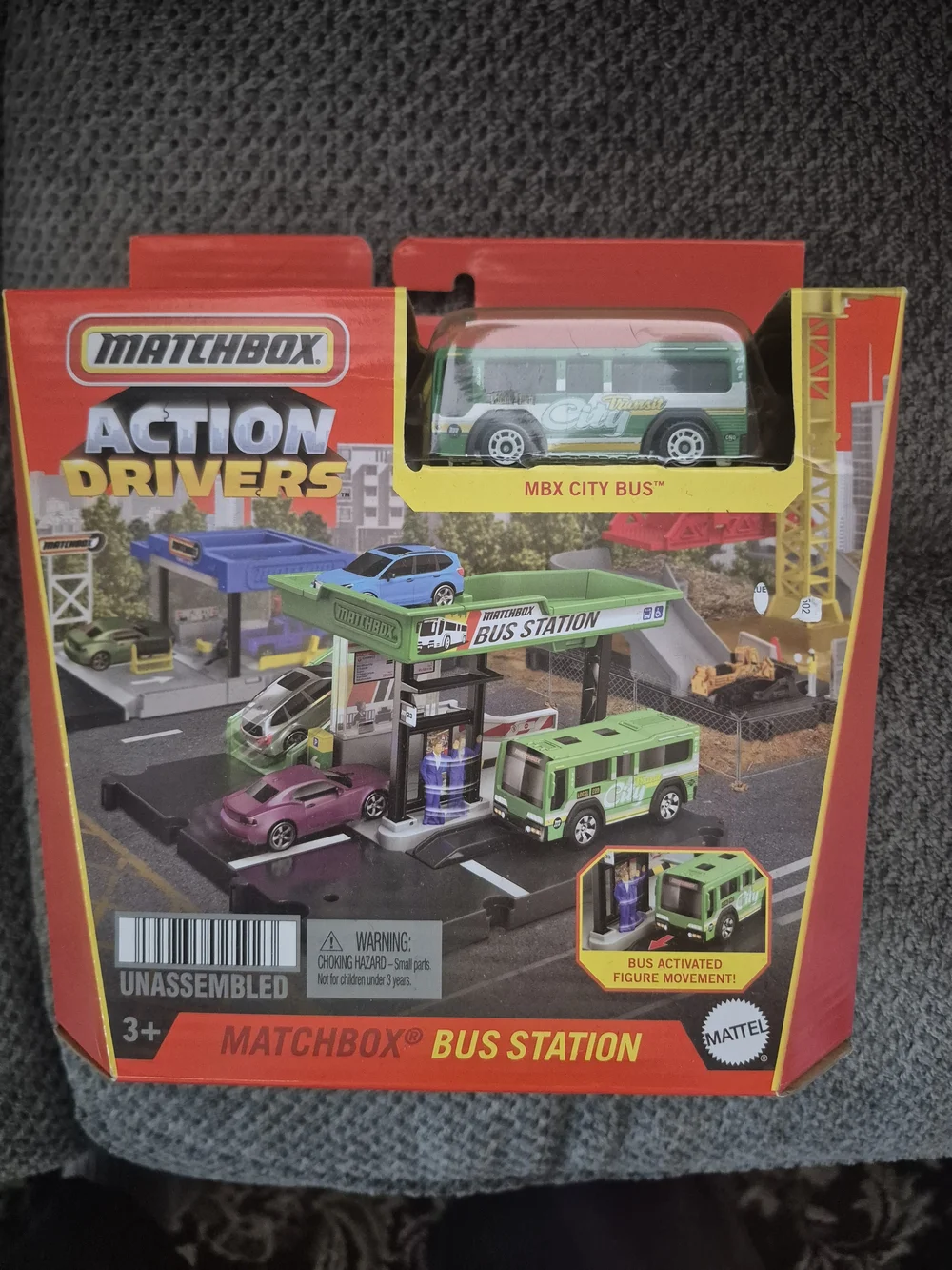 Matchbox Action Drivers Bus Station W/MBX City Bus 1/64 Playset New Htf